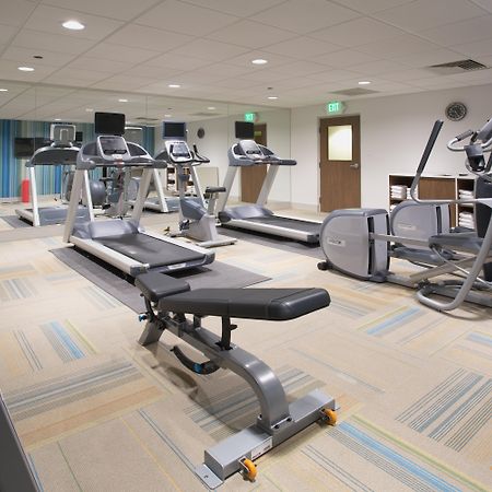 Holiday Inn Express - Kingston West By Ihg Екстериор снимка