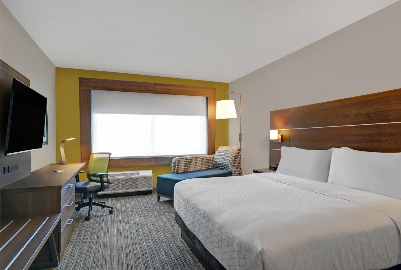 Holiday Inn Express - Kingston West By Ihg Екстериор снимка