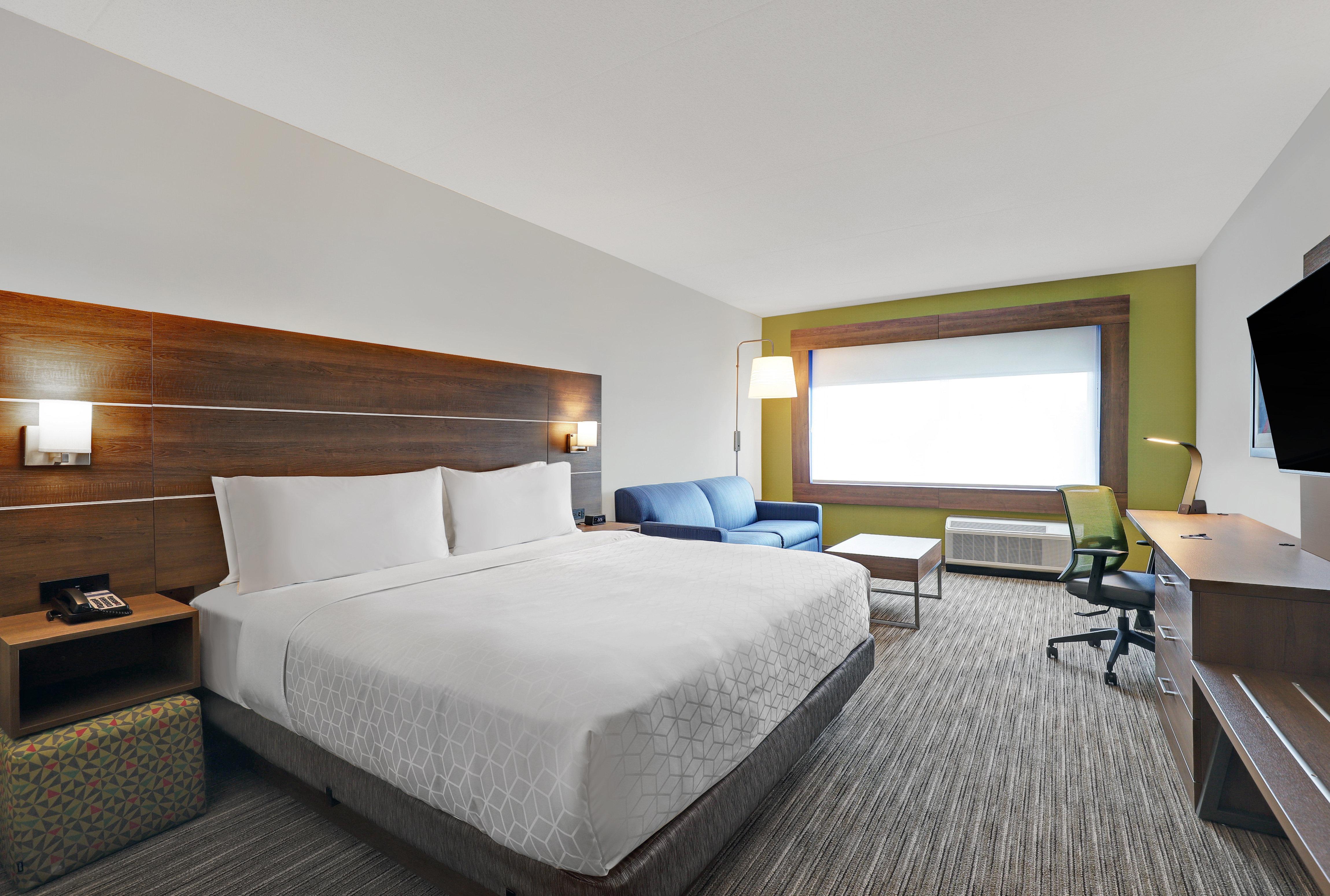 Holiday Inn Express - Kingston West By Ihg Екстериор снимка