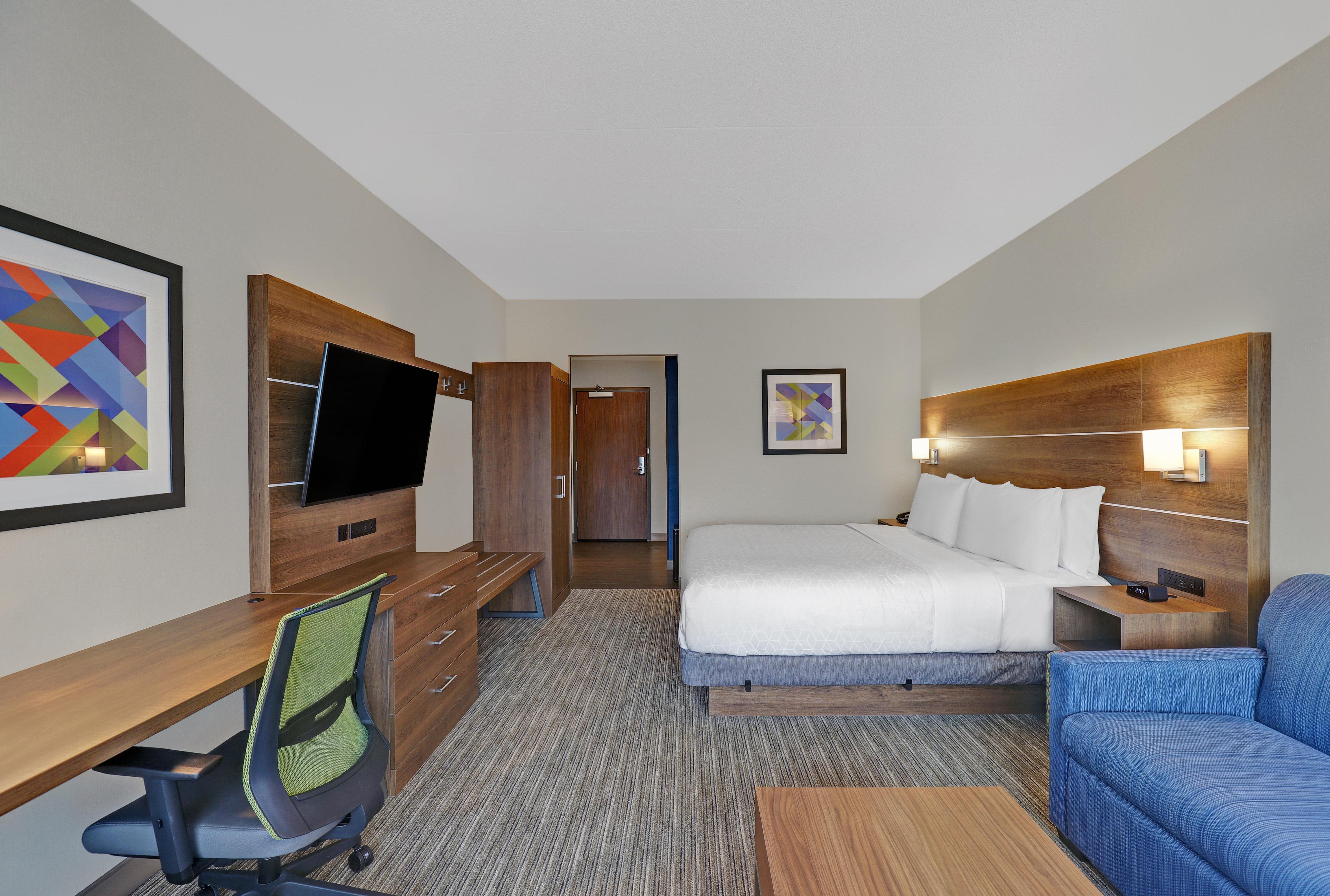 Holiday Inn Express - Kingston West By Ihg Екстериор снимка